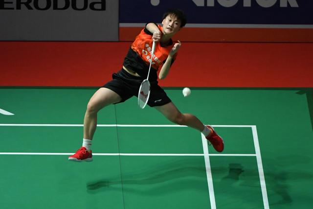 他在整个赛 他在整个赛