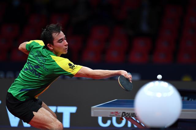 避免球从手 避免球从手